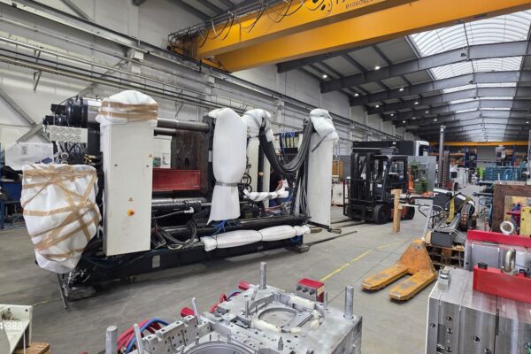 relokacja maszyn przemysłowych